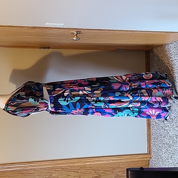 Flying Tomato Cutout Dress - Picture 9 of 13